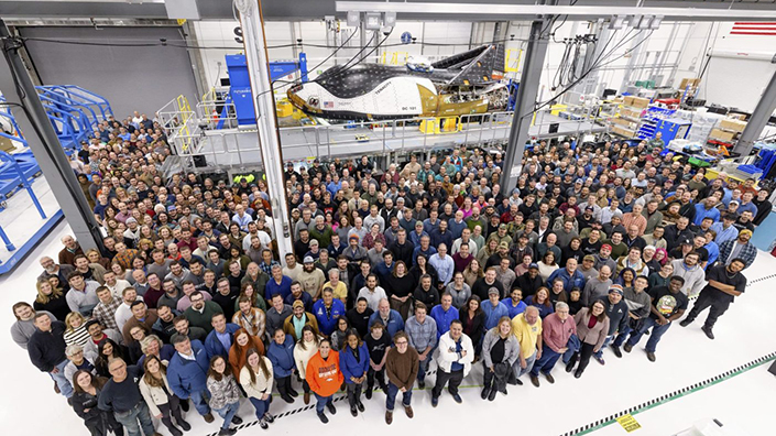 The Sierra Space team with the Dream Chaser 