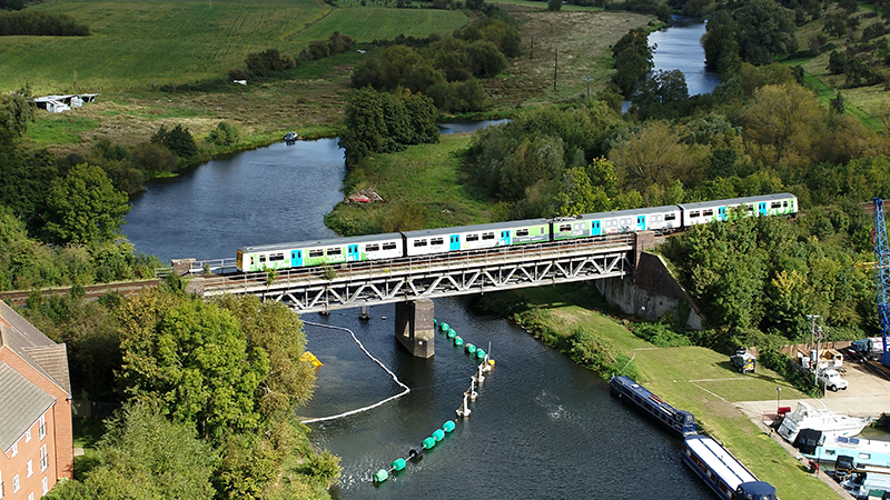 The Hydroflex train runs on the UK mainline for the first time ever