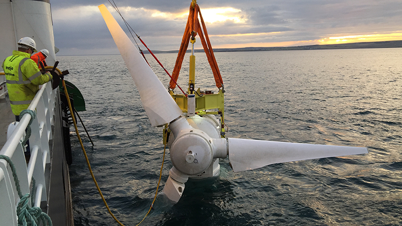 A MeyGen turbine is lowered beneath the waves (Credit: Simec Atlantis)