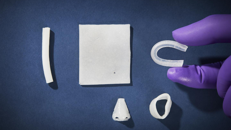 Samples of the new 'nano-rubber' material (Credit: Anna Lena Lundqvist/ Chalmers)