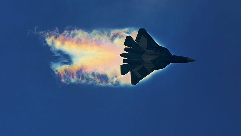 Prototype Su-57 flying at MAKS-2015 airshow near Moscow (Credit: Rulexip, Creative Commons)