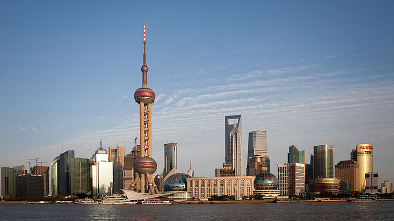 Shanghai's Pudong district (Credit: Jens Schott Knudsen, Wikimedia Commons)