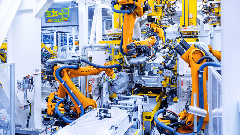 Factory robots (Credit: Shutterstock)