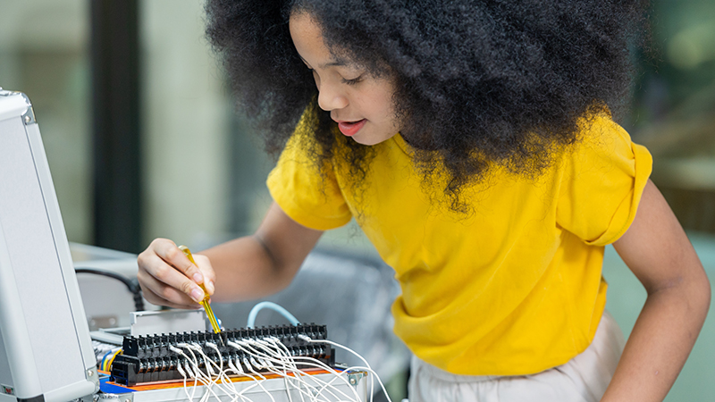  Engineers have a role to play in encouraging school children to study engineering, and changes to the national curriculum are also needed (Credit for all images: Shutterstock)