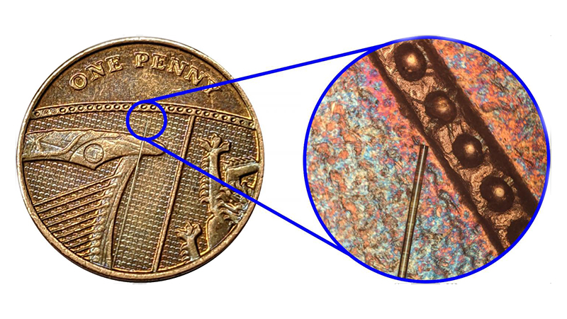 发薄的超声波探头可以帮助检查身体图像的难以达到的部位