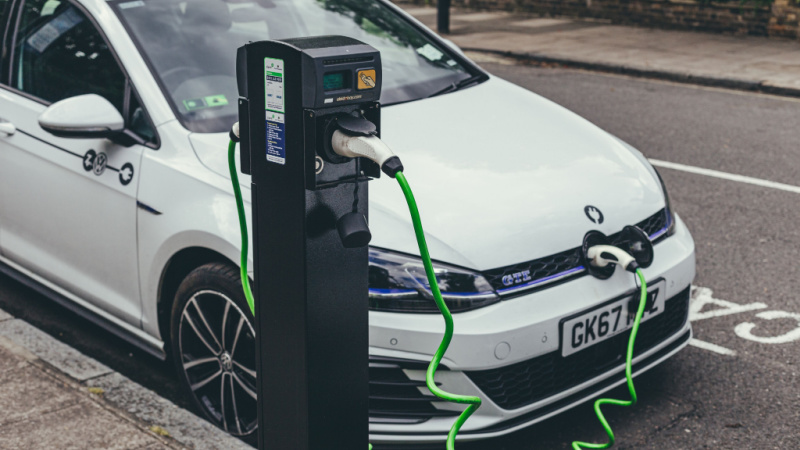 More than a million plug-in electric cars registered for UK roadsImage